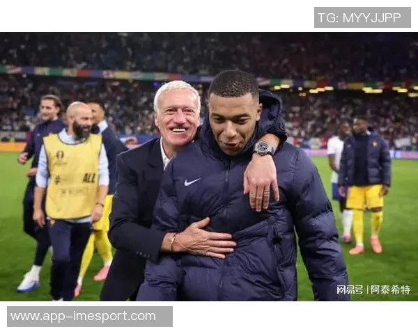 德尚称赞姆巴佩展现队长风范全队为晋级世界杯感到自豪