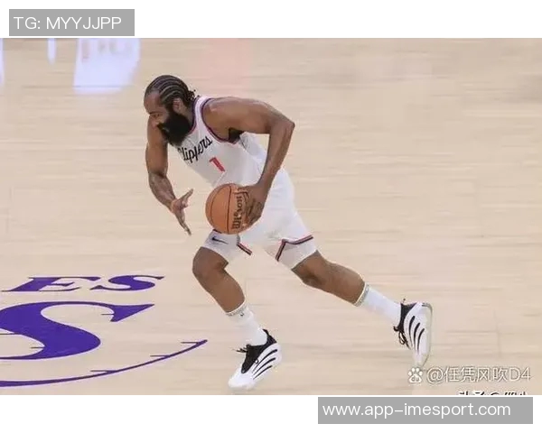 哈登再创辉煌狂砍55分马克西发推致敬称赞登哥无敌表现