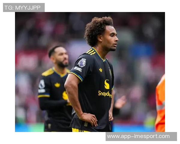 罗马冬窗计划租借齐尔克泽或卡利穆恩多以加强锋线实力