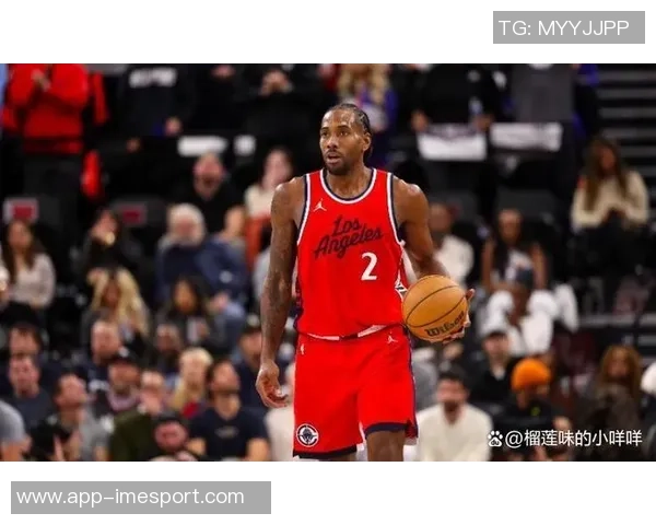 莱昂纳德季前赛上半场狂砍五记三分球平上赛季单场最佳表现