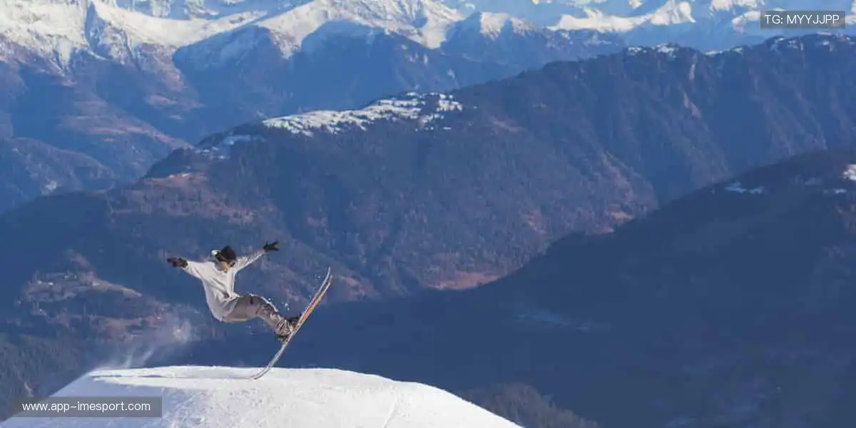 🏀团队协作，每一球都全力以赴！立即加入，点燃你的主场激情🔥